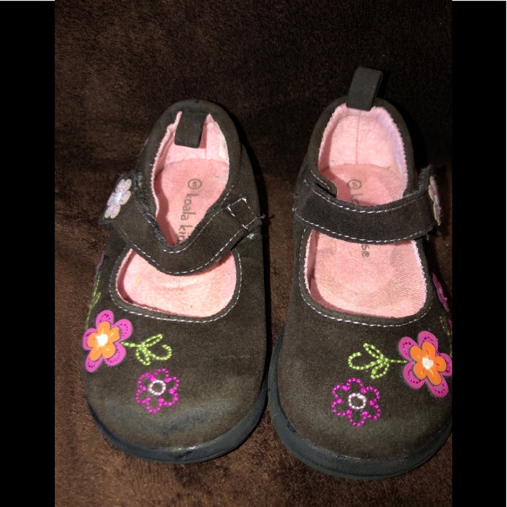 Baby/toddler girl shoes brown